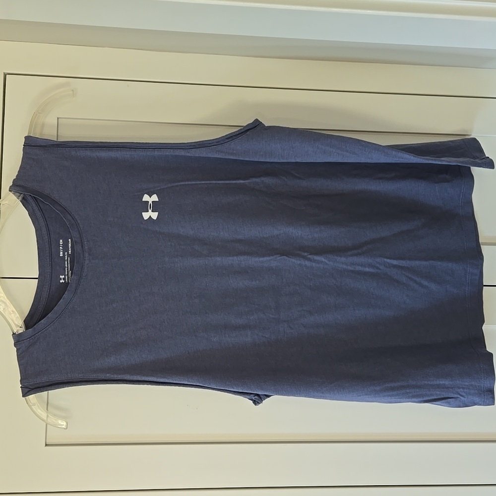 Under Armour Grayish Purple HeatGear Tank "Train Insane" On Back Womens Small